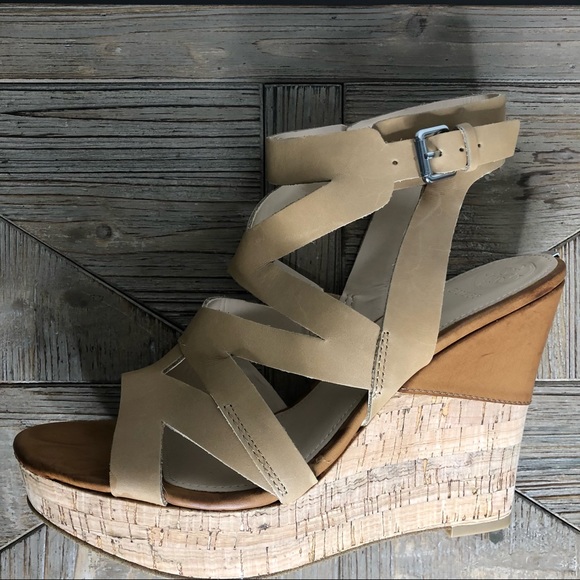 Guess Hannele Cork Wedge Sandal - Picture 4 of 10